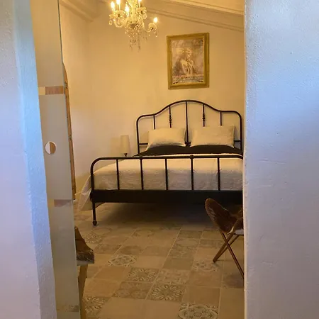 Torre Macastre, Valencia Bed & Breakfast Macastre