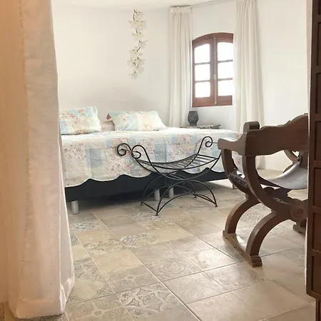 Torre Macastre, Valencia Bed & Breakfast Macastre